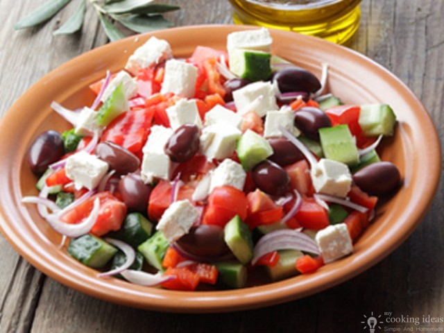Crunchy Village Salad