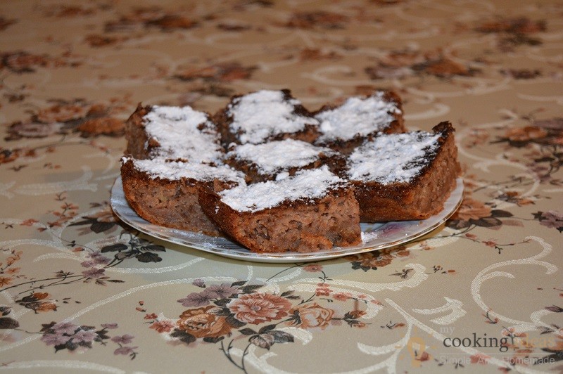 Tasty And Easy To Make Apple Cake