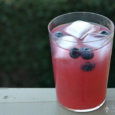 Energizing Blueberry Lemonade