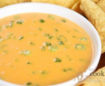 Who Knew That This Sriracha Queso Is So Magical And Easy To Made?